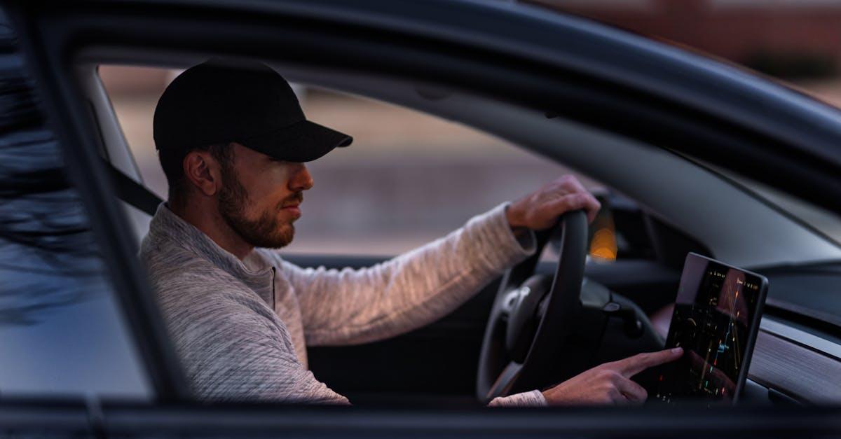Co zrobić, gdy auto gaśnie na wolnych obrotach? Przewodnik krok po kroku: najczęstsze przyczyny i szybkie rozwiązania