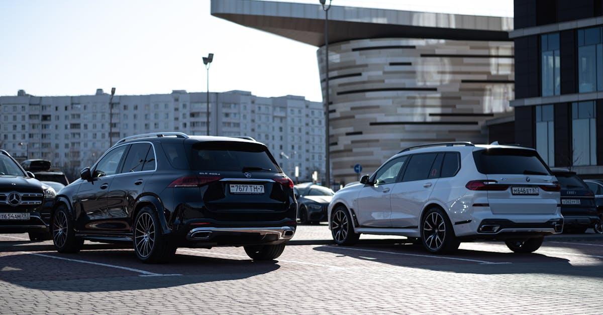 Czy warto brać auto na raty? 7 powodów, dla których to może się opłacić (i 3 pułapki, których łatwo unikniesz)