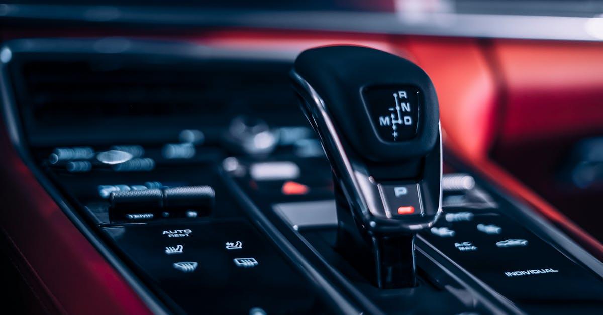 Jak przemysł motoryzacyjny reaguje na zmiany popytu? 7 strategii, które napędzają rynek